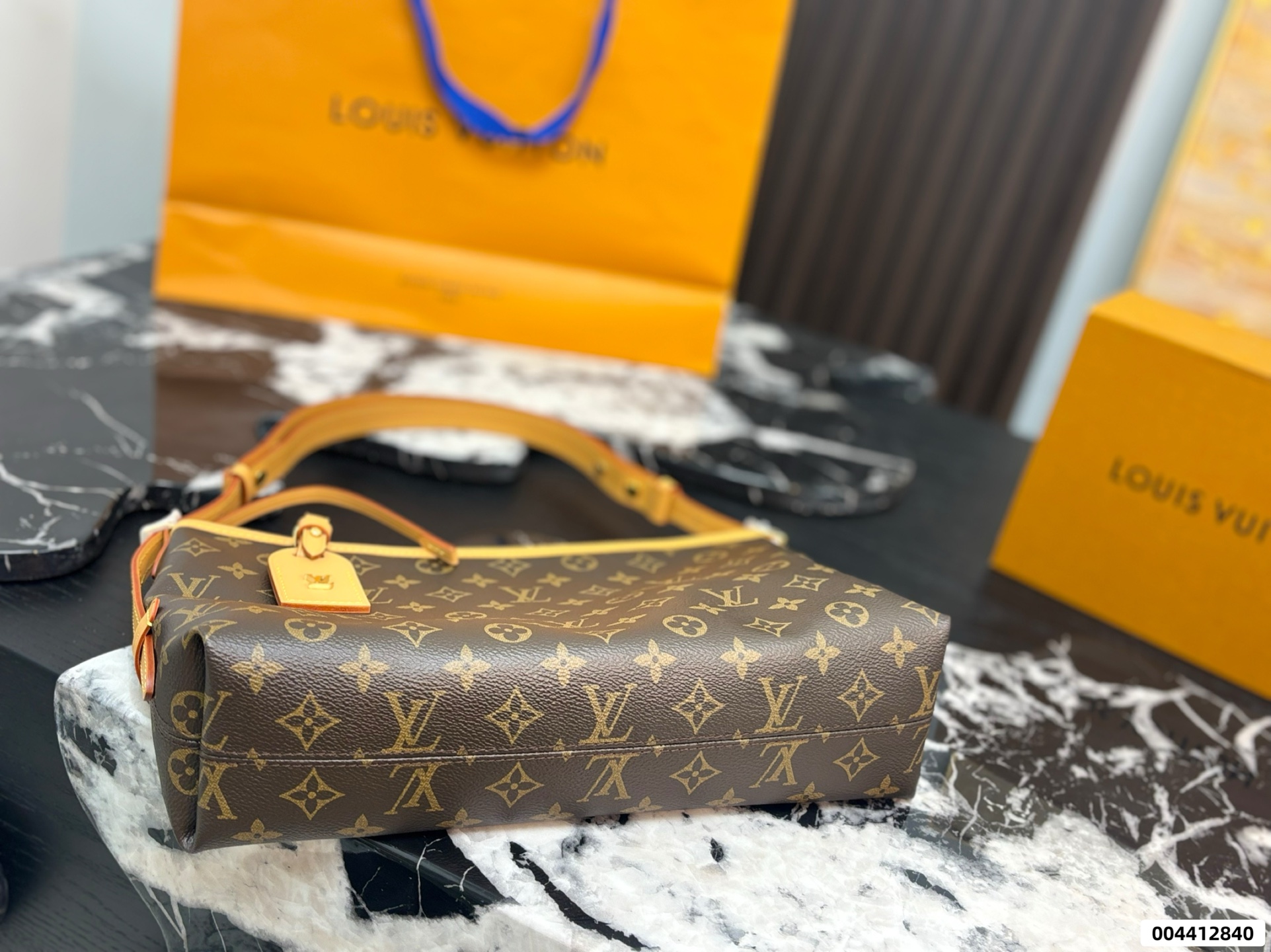 LV Carryall East West Tote Bag - Image 7