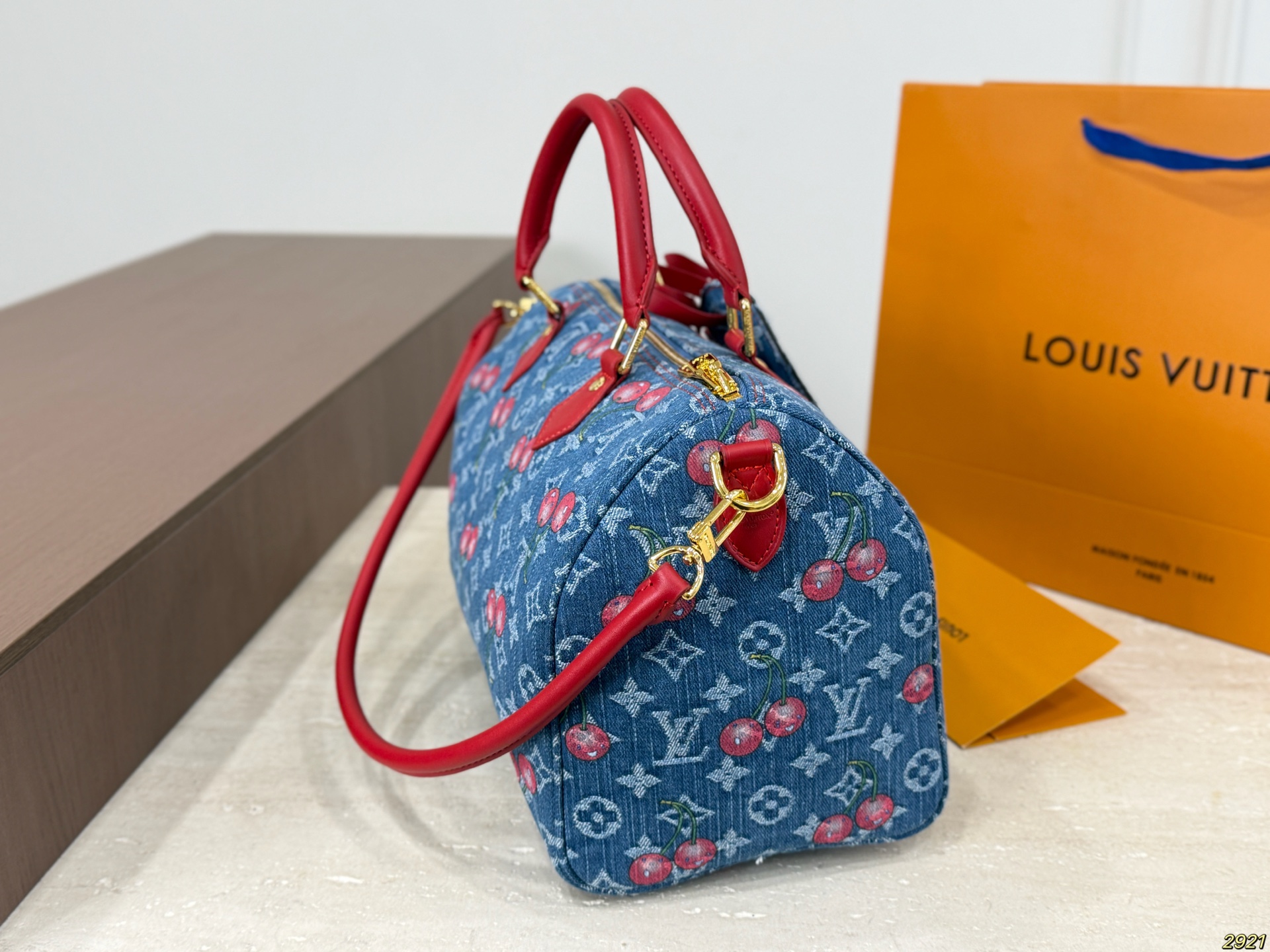 LV Speedy Soft 30 Bag - Image 4