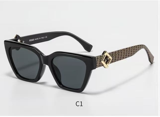 Fendi Fashionable Sunglasses - Image 6