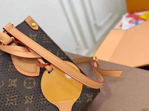LV-Tote-Bag