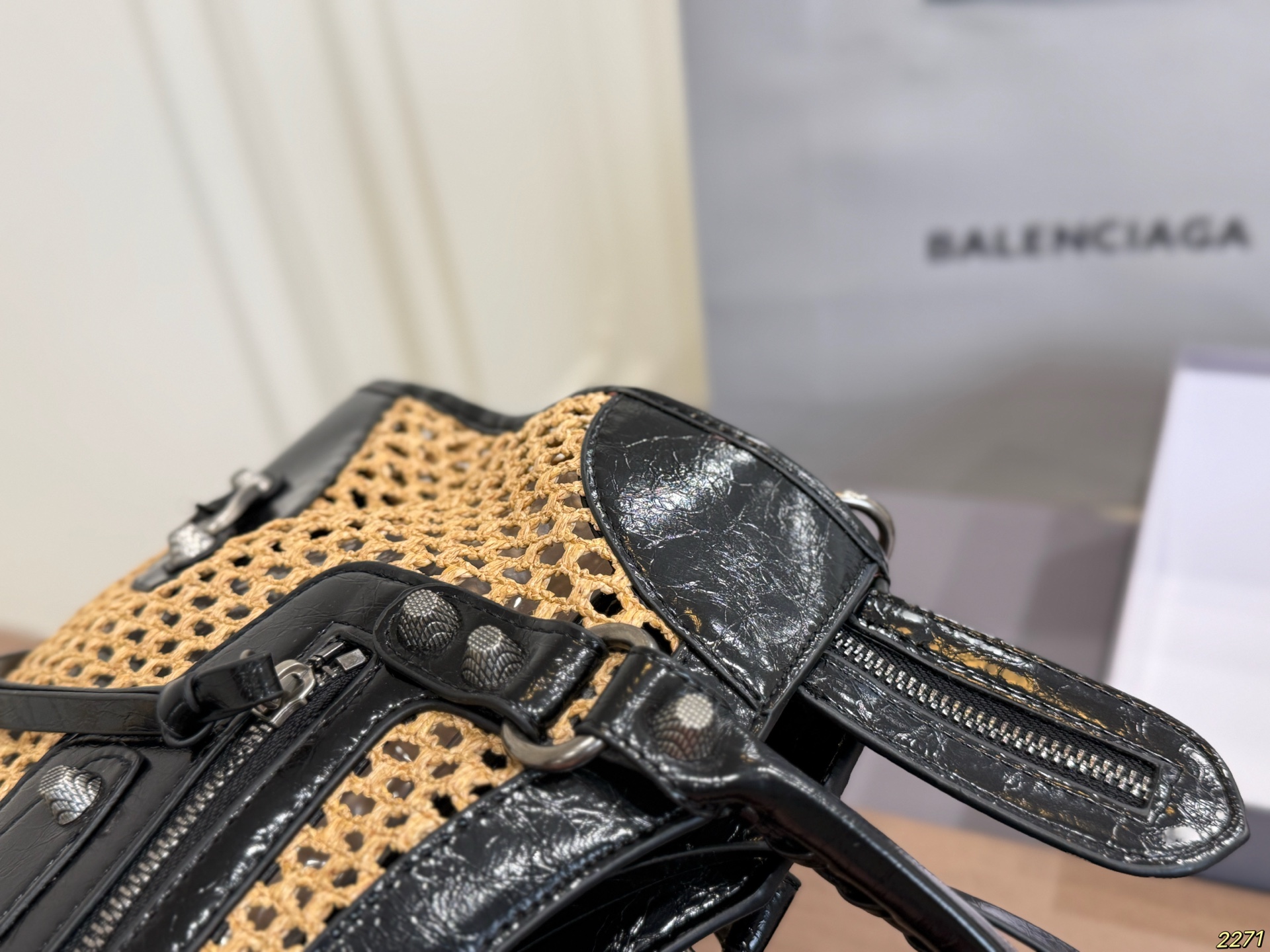 Balenciaga Straw Bag - Image 5