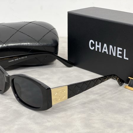 Chanel Fashionable Sunglasses - Image 6