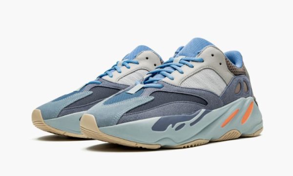 Yeezys Boost 700 “ Carbon Blue"