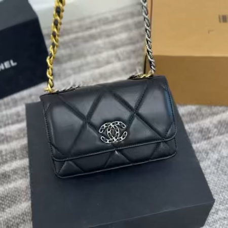 Chanel 19 Woc fortune bag - Image 3