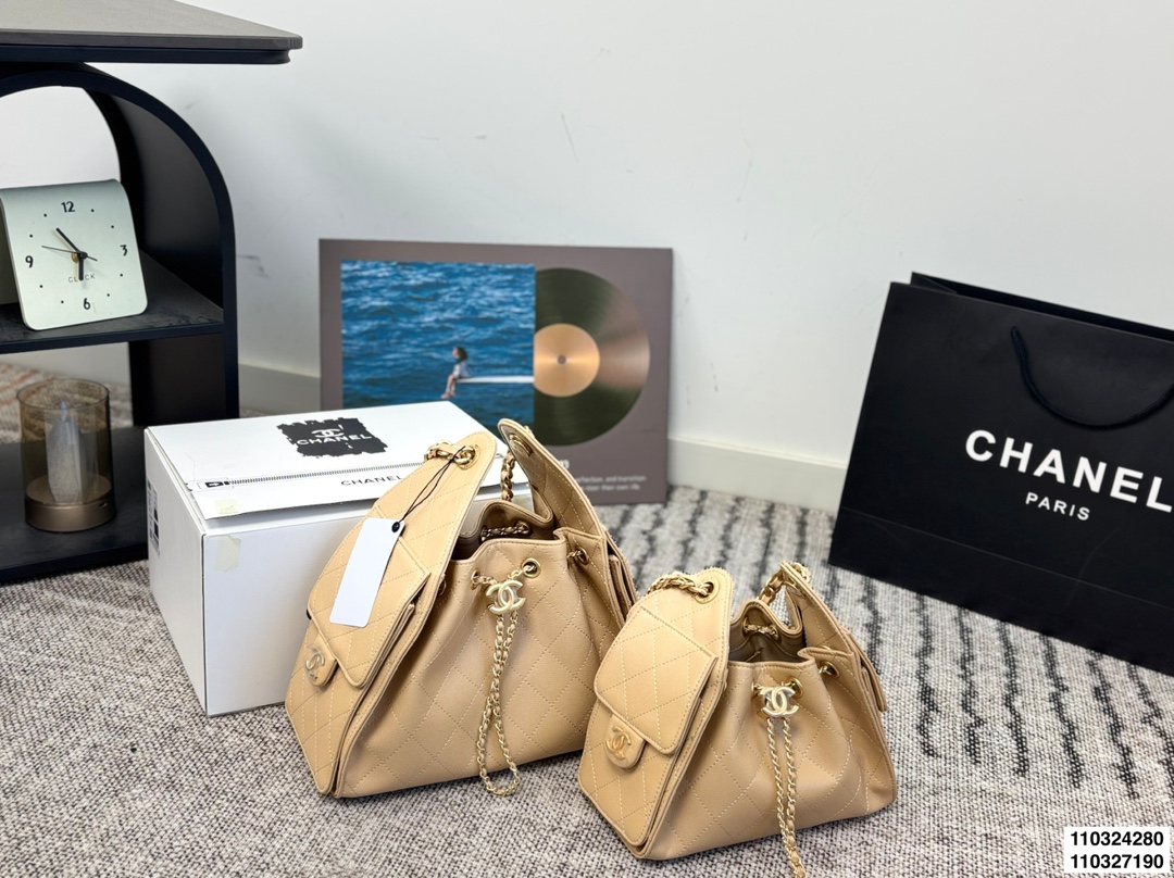 Chanel 25 Hobo Bag - Image 3