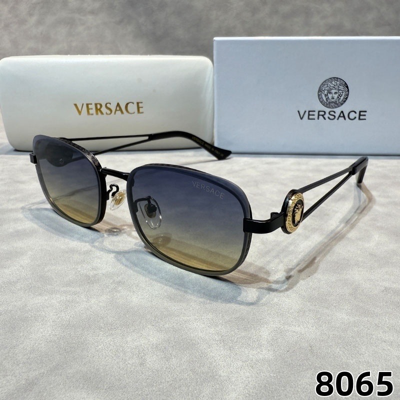Versace Fashionable Sunglasses - Image 4