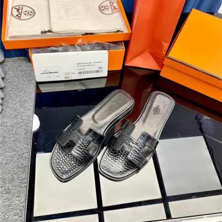 Hermes Oran Sandal - Image 10