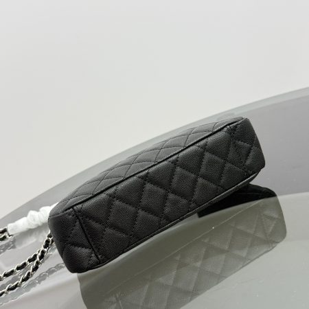 Chanel Caviar Qulited Purse with Chain - Image 5