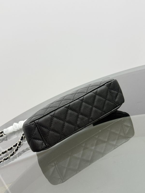 Chanel Caviar Qulited Purse with Chain