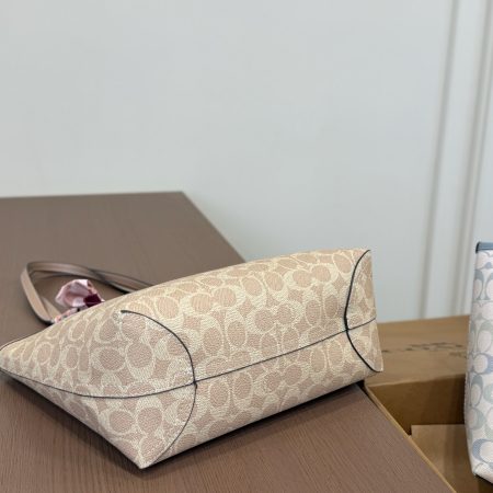 Coach Tote Bag - Image 7