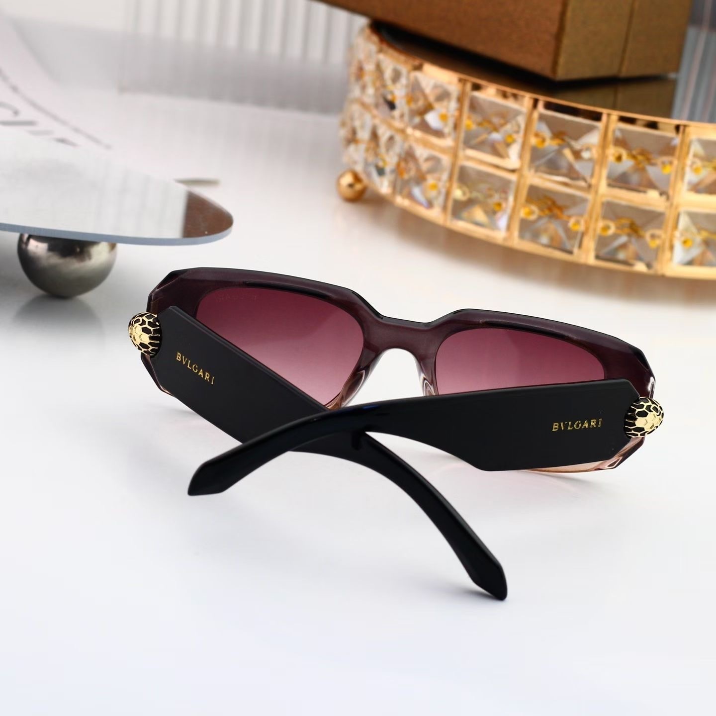 Bulgari Fashionable Sunglasses - Image 9