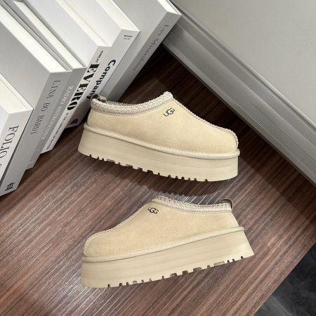 UGG Tazz Slipper