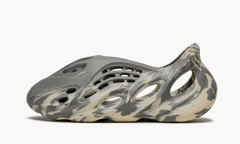 Yeezys Foam RNNR MXT “ Moon Gray" - Image 1