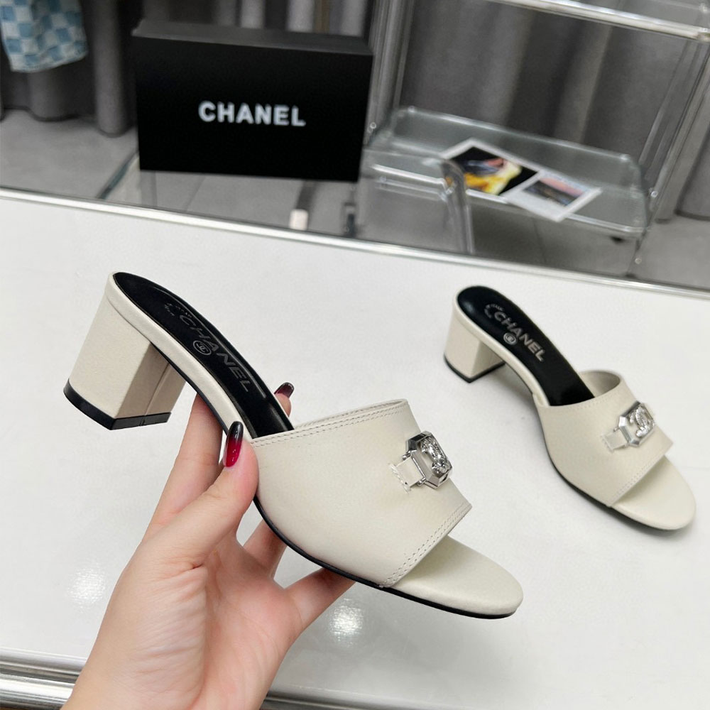 Chanel Flat Open-toed Flip-flops With Thick Heels Slide Sandal - Image 5