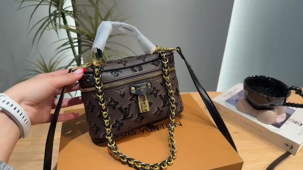 LV Vanity PM Monogram Reverse - Image 2