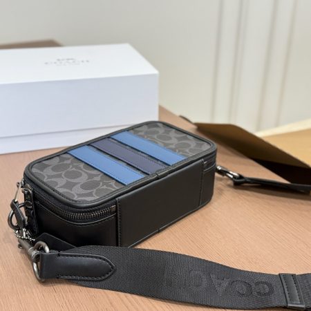 Coach Camera Bag - Image 6
