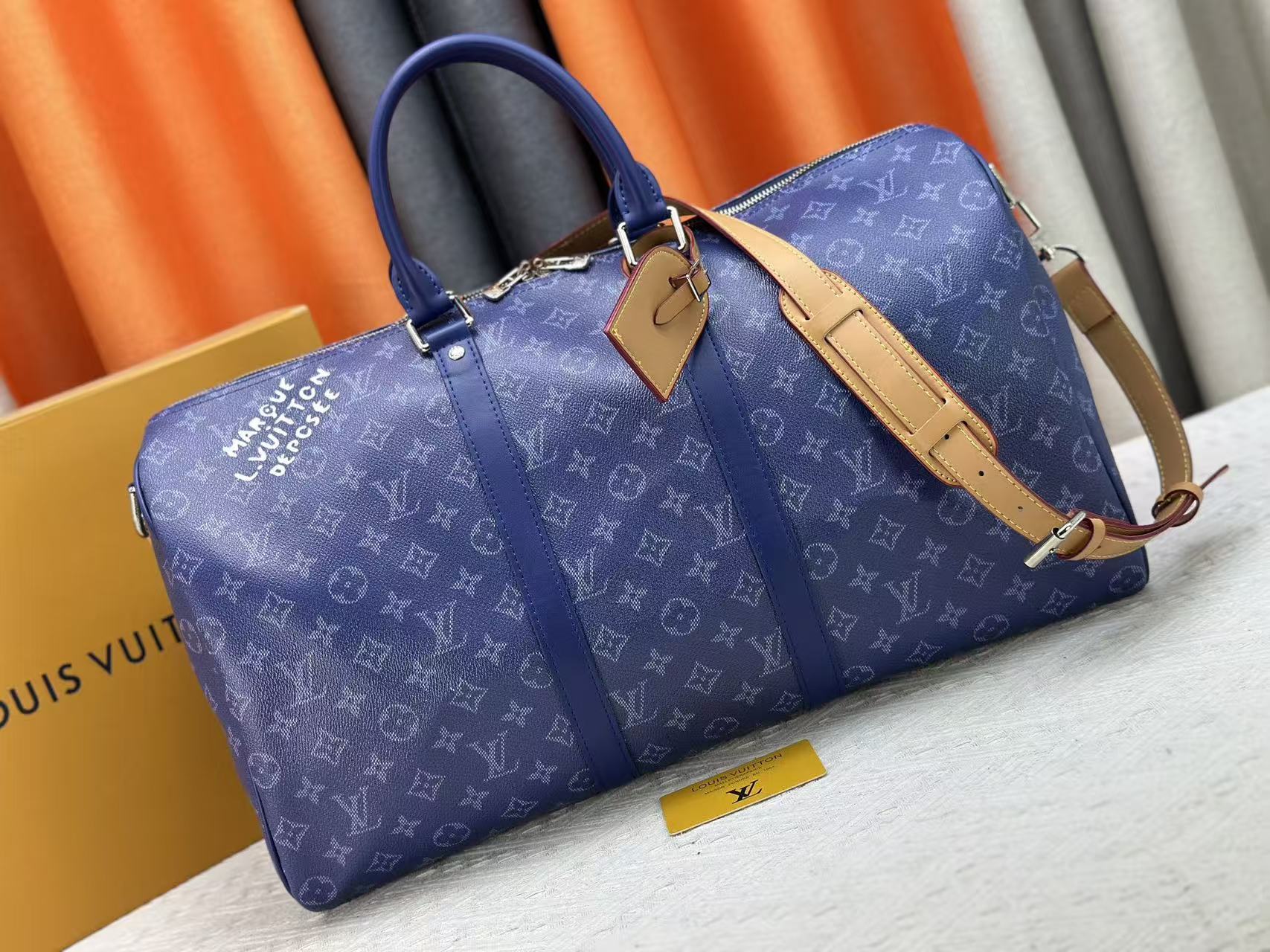LV Keepall Bandoulière 50 Travel Bag - Image 3
