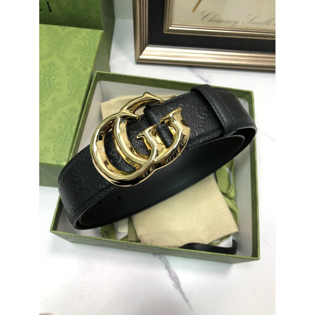 Gucci Embossed Lined Cowhide 35MM - Image 1