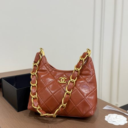 Chanel Hobo Boho Crossbody Bag - Image 8