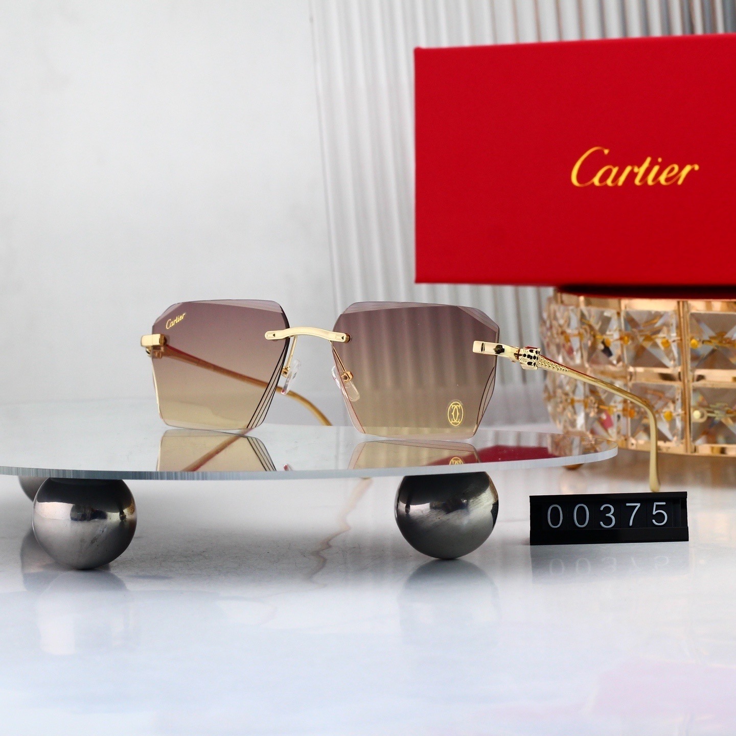 Cartier Fashionable Sunglasses - Image 8