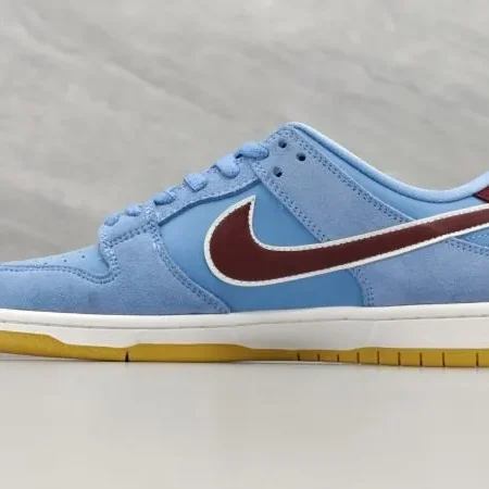 Dunk SB Low PRM “ phillies" - Image 5