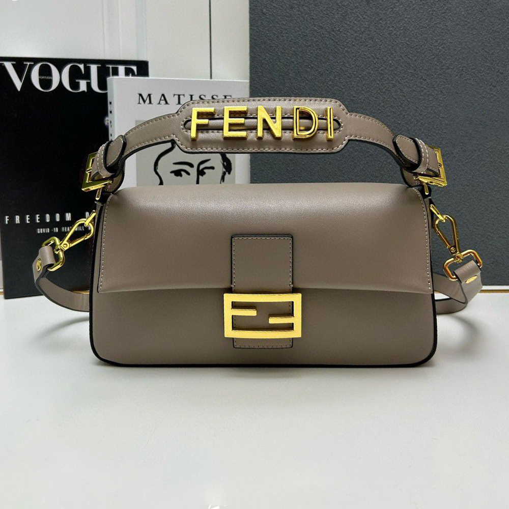 Fendi Baguette Bag - Image 5