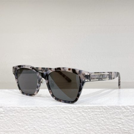 Dior Fashion Casual Sunglasses Top Quality - Image 6