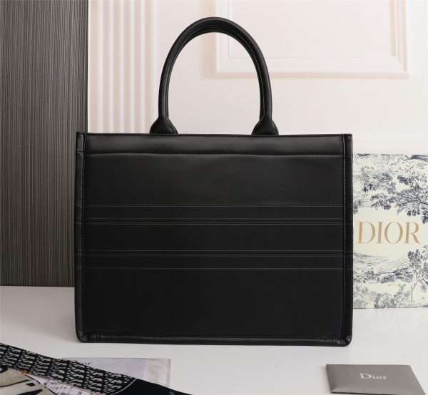 Dior Book Tote Large White Multicolor Dior Petites Fleurs Embroidery