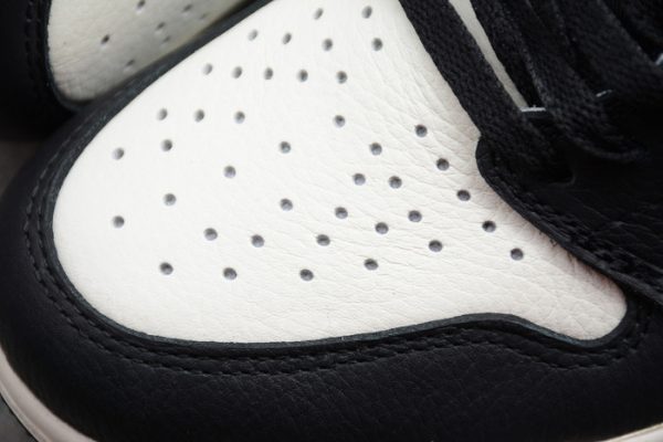 Air Jordan 1 Sports Illustrated A Star Is Born 555088-015