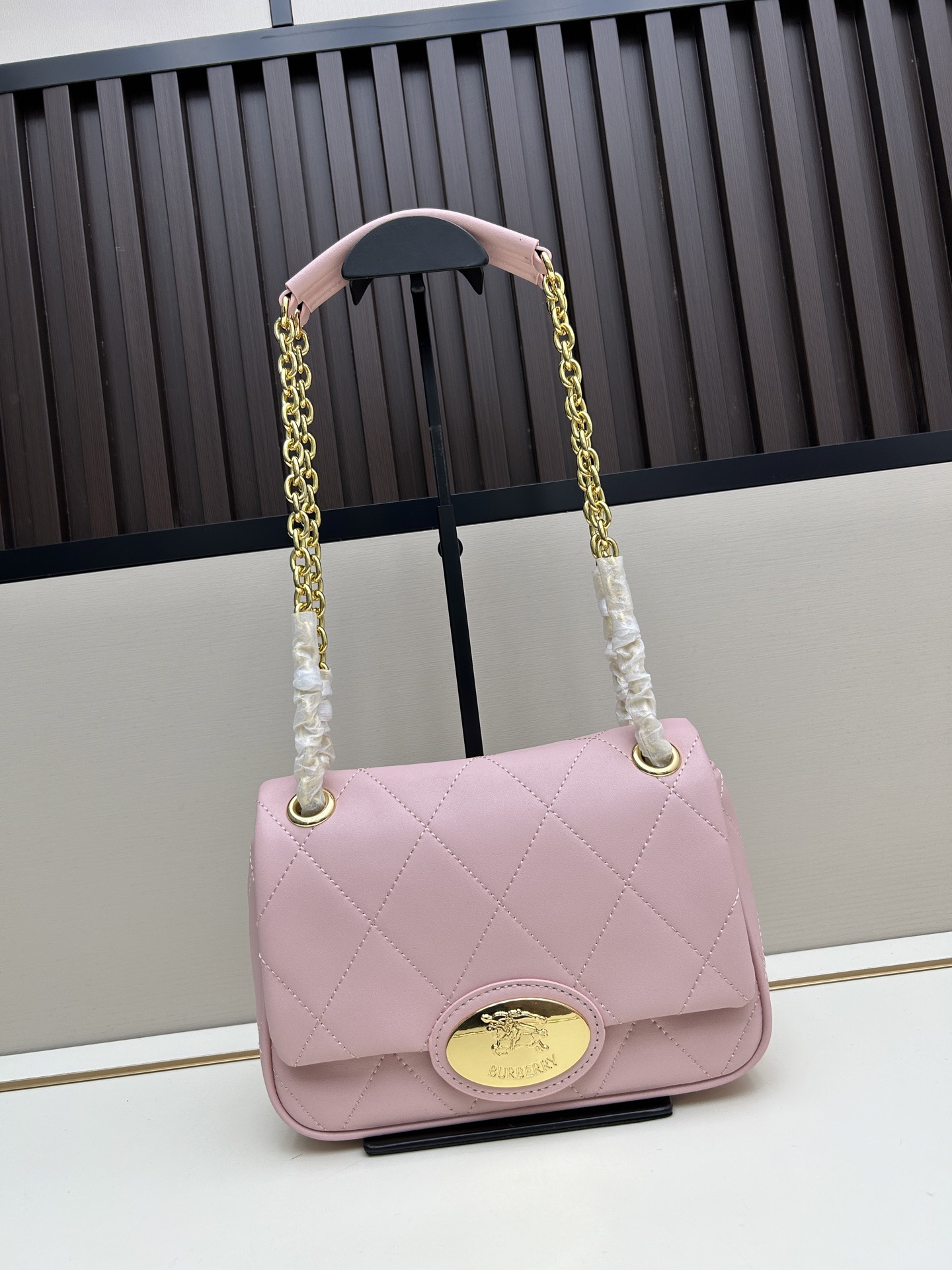 Knight Seal Bag - Image 1