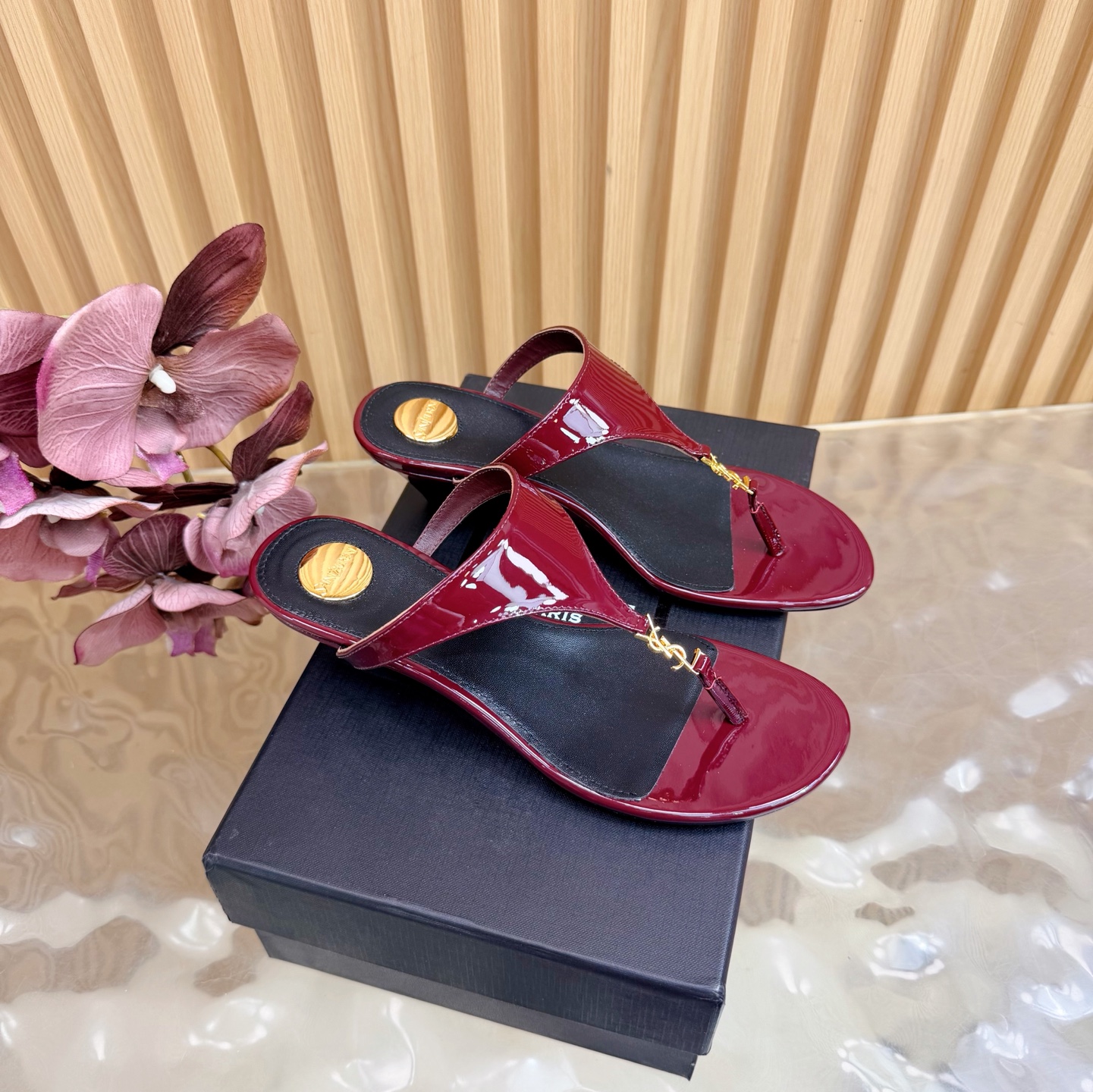 YSL Soft Thong Sandals - Image 3
