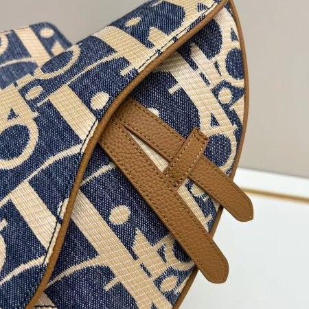 Dior Saddle Bag - Image 4