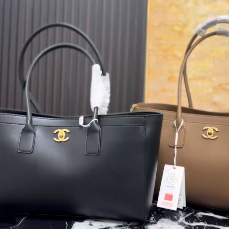 Chanel Black and Gold Cerf Box Bag
