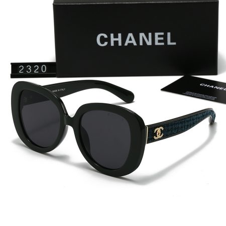Chanel Fashionable Sunglasses - Image 4