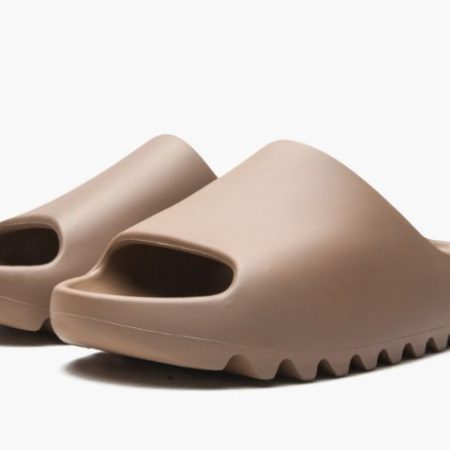 Yeezys Slide “ Core 2021" - Image 2