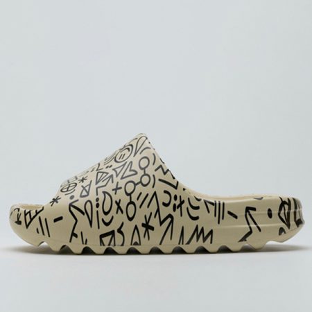 Yeezy Slide Graffiti FW6345-1 - Image 3