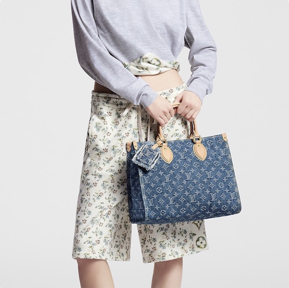 LV ONTHEGO Denim Bag M46871 - Image 2