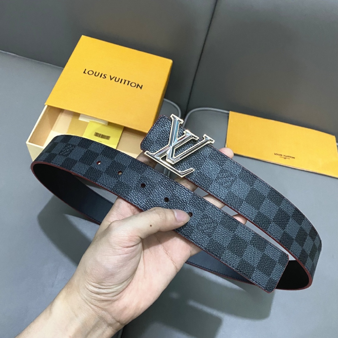 LV Pyrmide Truck L Men's Belts 40mm - Image 3
