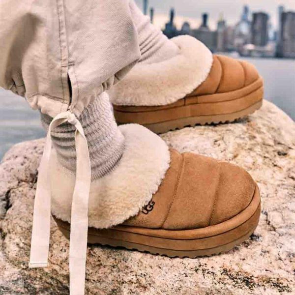 UGG Women's Tazzlita