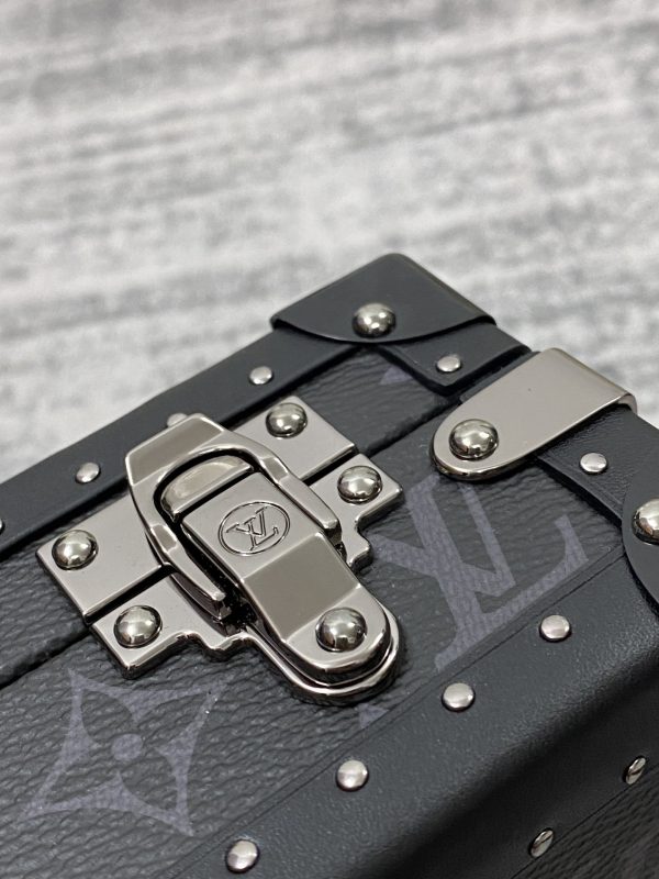 LV Clutch Box