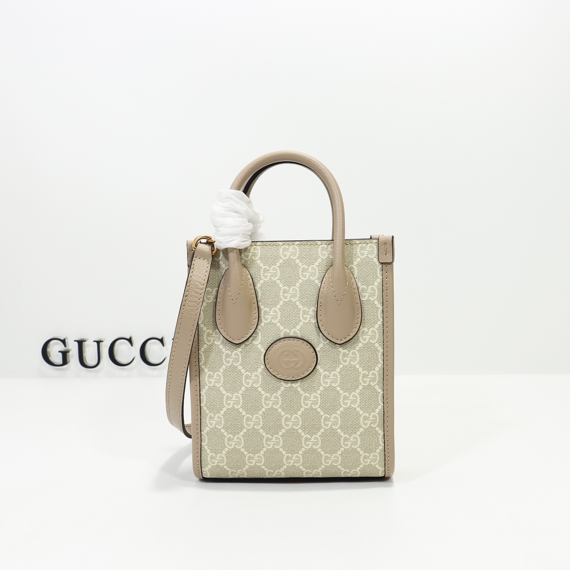 Gucci Retro Classics GG Handbag - Image 2