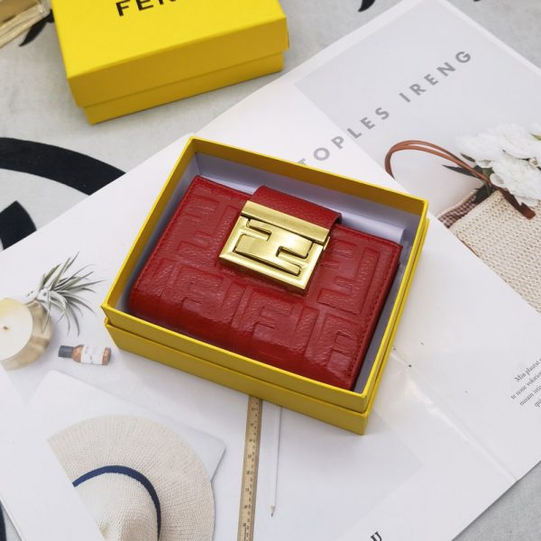 FENDI   leather Wallte