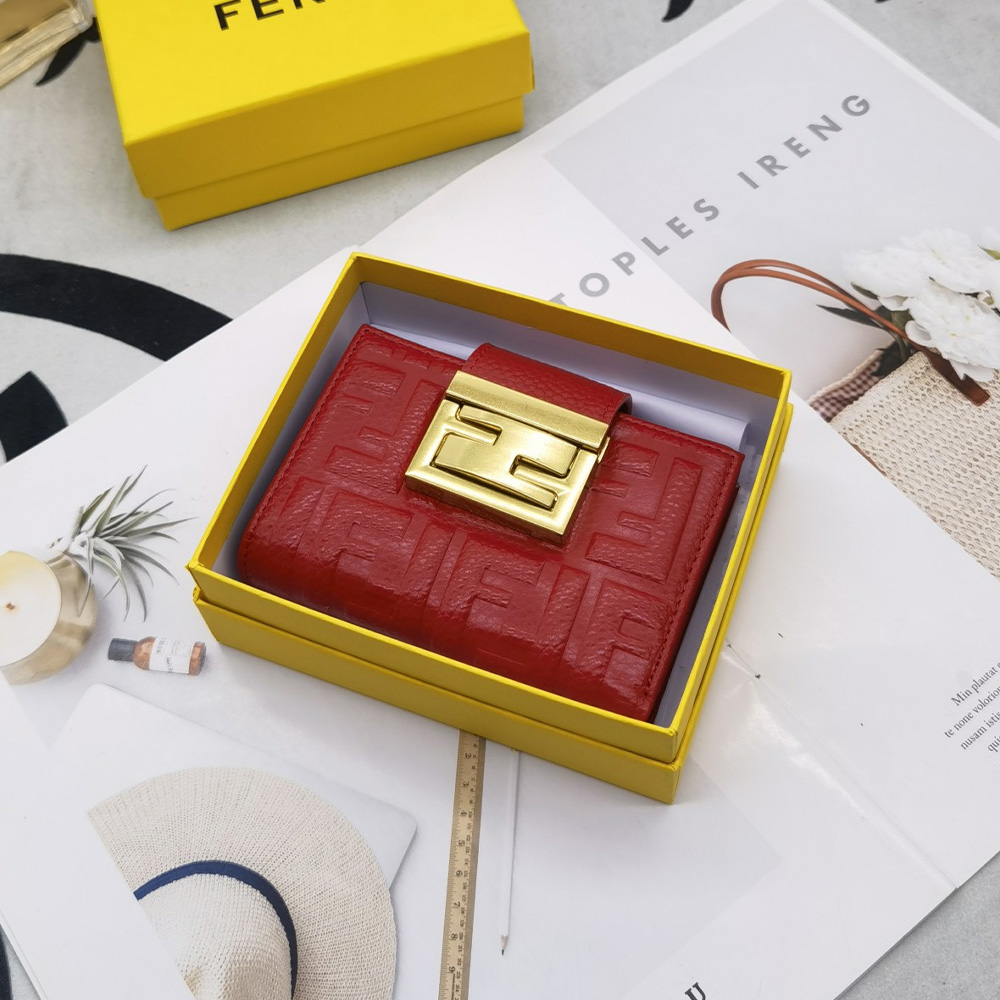 FENDI   leather Wallte - Image 3