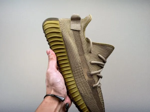 Yeezy350 Boost V2 “ Earth"