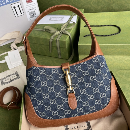 Gucci Jackie 1961 Canvas & Leather Shoulder Bags - Image 4