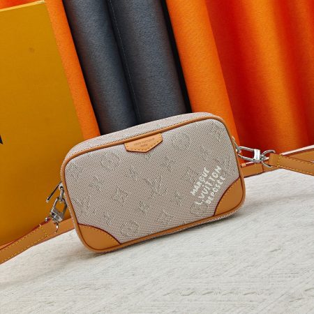 LV  Trocadero Mini Bag - Image 6