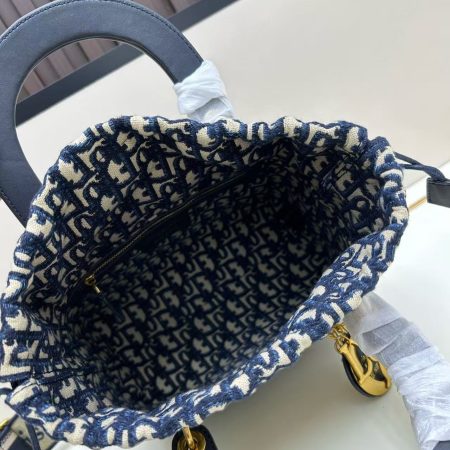 Dior Wicker Oblique Medium Lady Dior Bag - Image 7