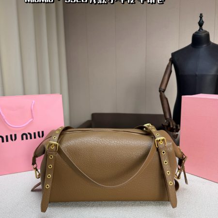 Miu Miu Shoulder Bag - Image 3