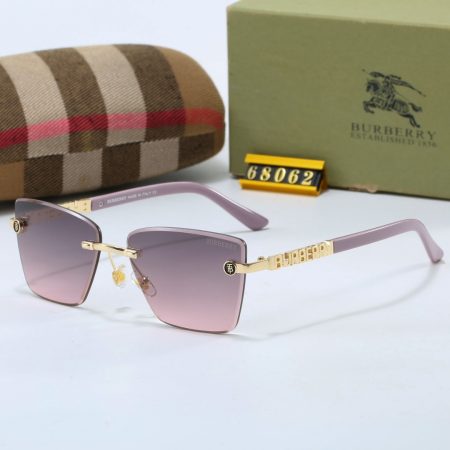 Burberry Fashionable Sunglasses - Image 5