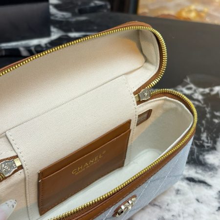 Chanel Resort Collection Denim Lunchbox Bag - Image 9